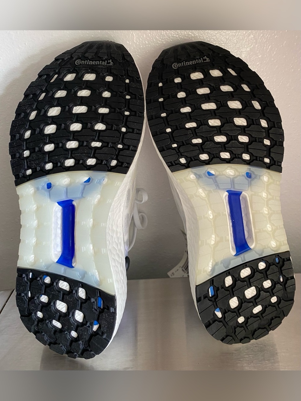 NEW-ADIDAS WOMENS SUPER LIGHTWEIGHT ATHLETIC RUNNING SHOE - Picture 4 of 15